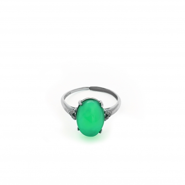 綠寶石戒指